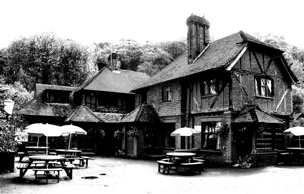 Stephan Langton Pub.JPG Stephan Langton Pub