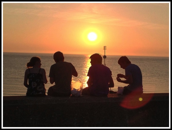 Sunset 4 people