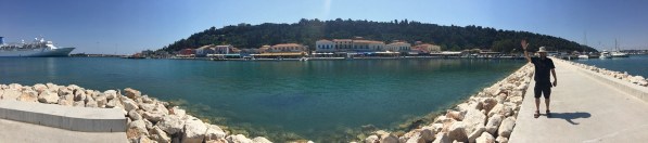 A Sarah panoramaa of the whole dock with me stood waving on the right