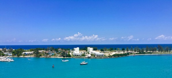 Jamaican landscape with the sea at the bottom of the shot