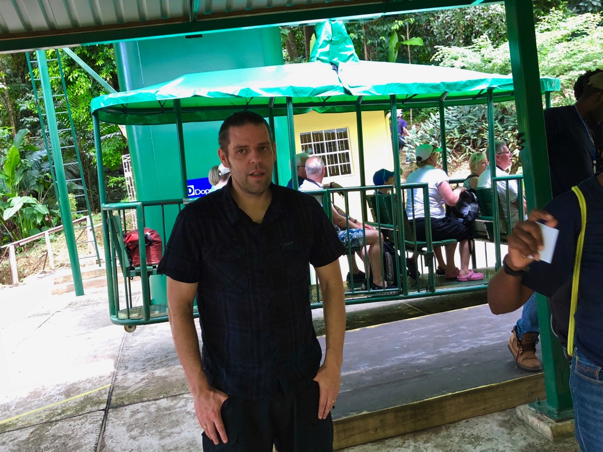 Me waiting for the Gondela 