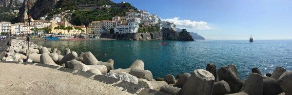 Sarah panorama of the Amalfi sea, road and mountains in the background