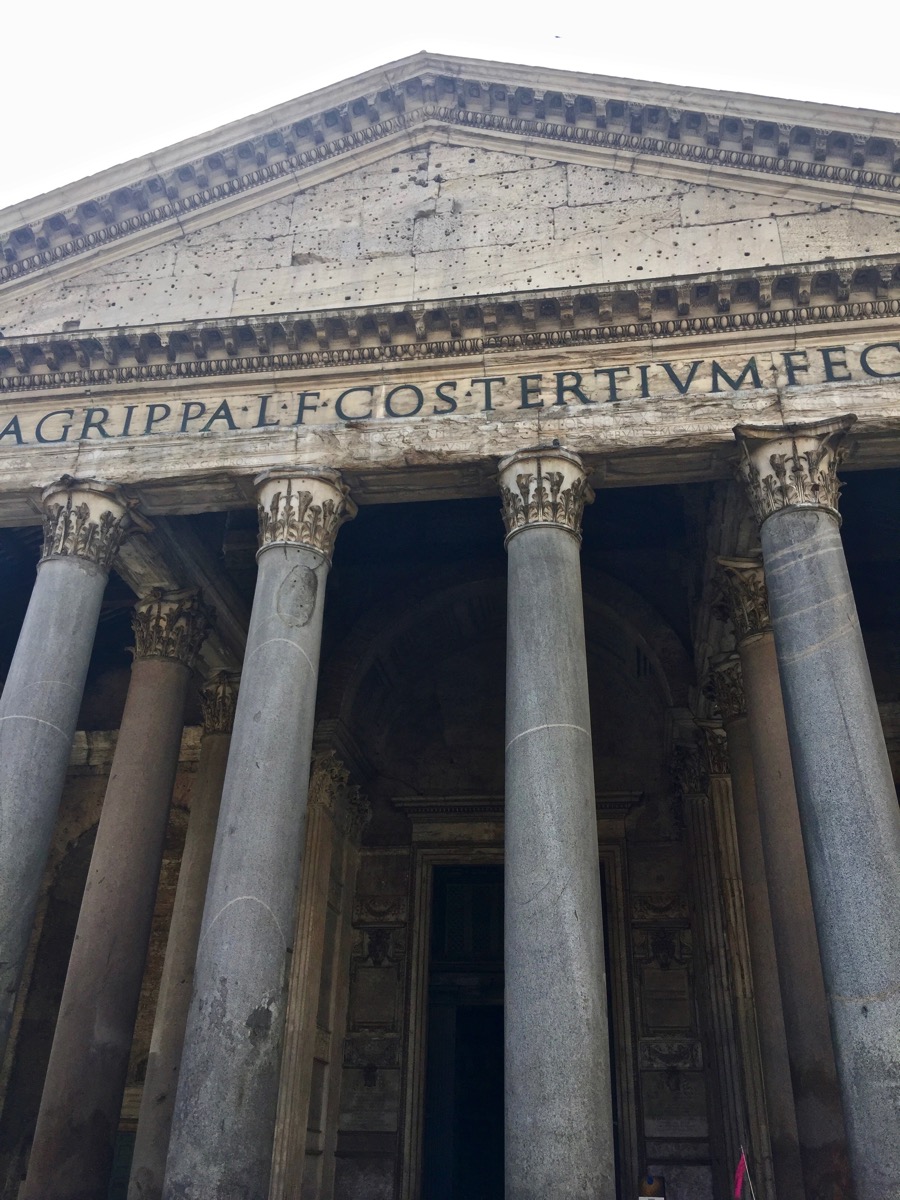 The front of the panthyon